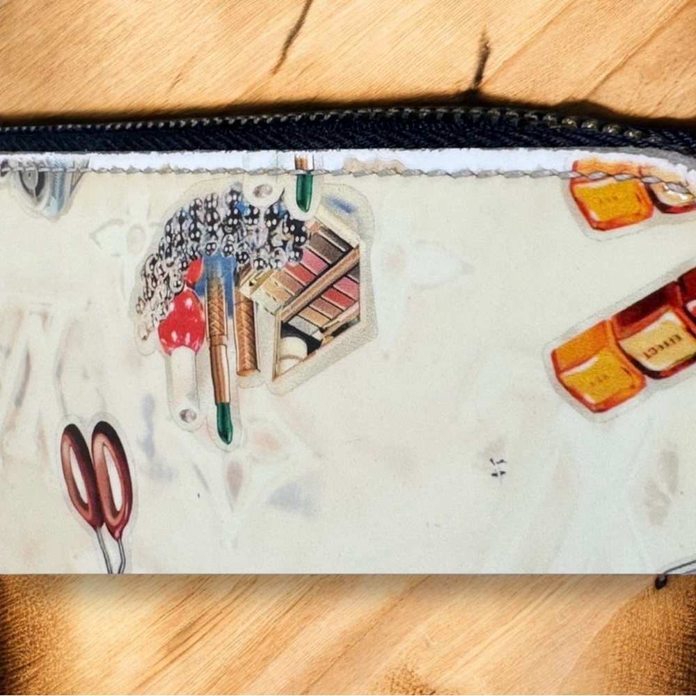 Louis Vuitton Rare Vernis Retro Sticker Graphic Zip Continental Wallet with COA - Picture 14 of 16